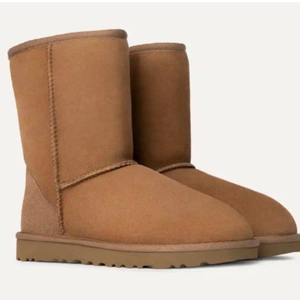 UGG classic short boot tan